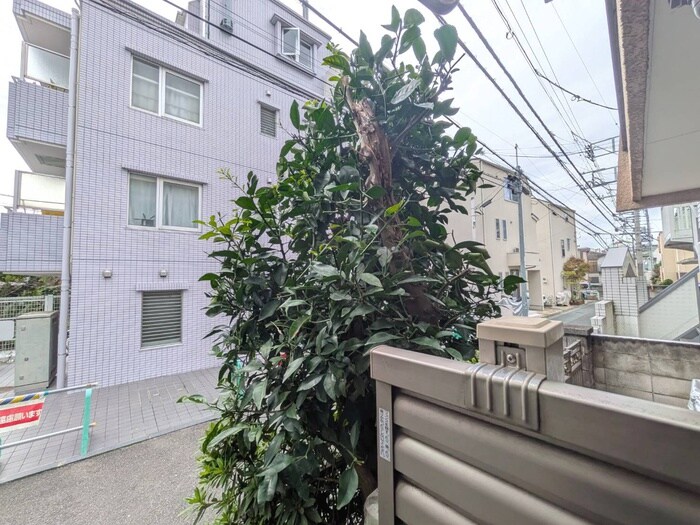 物件内観写真18　(室内からの展望)