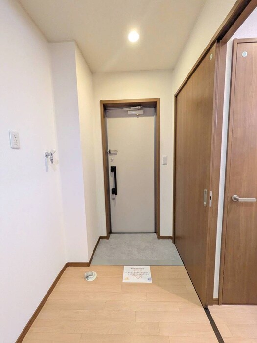 物件内観写真22　(玄関)