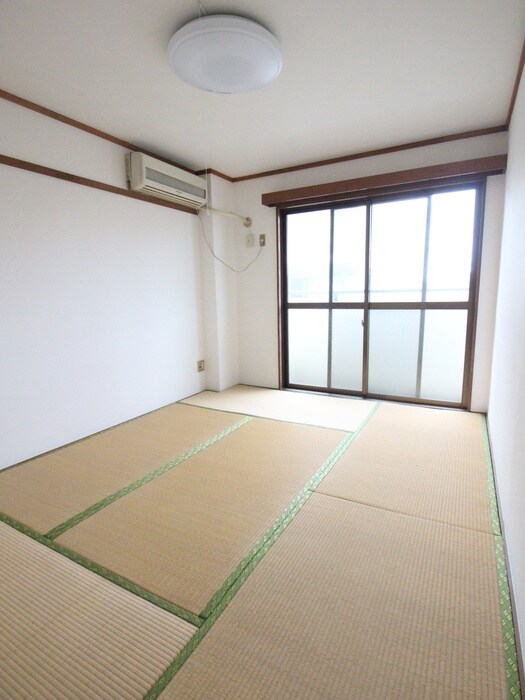 物件内観写真9　(居室)