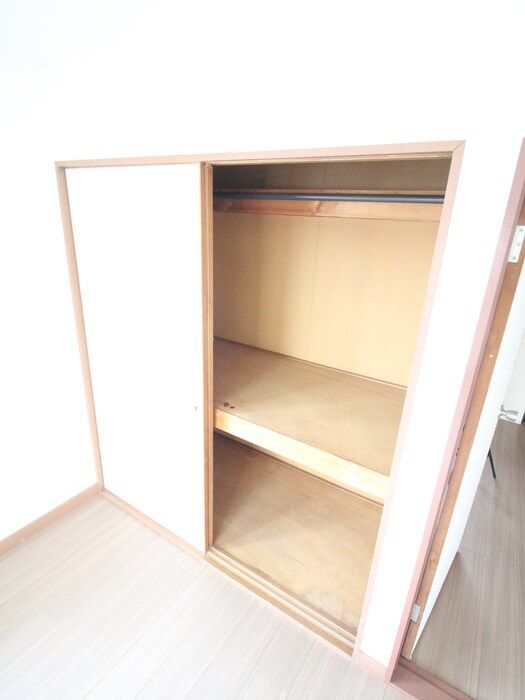 物件内観写真11　(収納)
