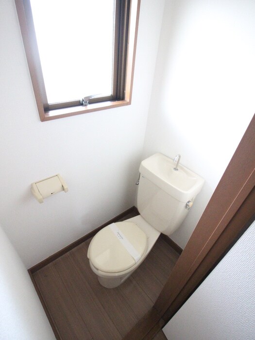 物件内観写真14　(トイレ)