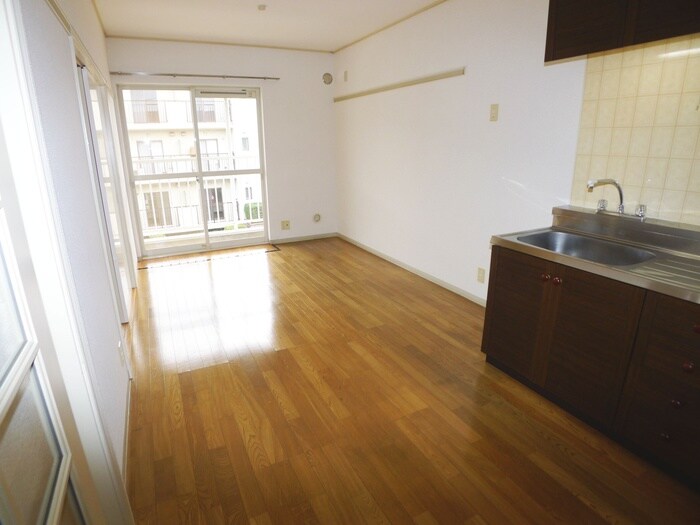 物件内観写真9　(居室)