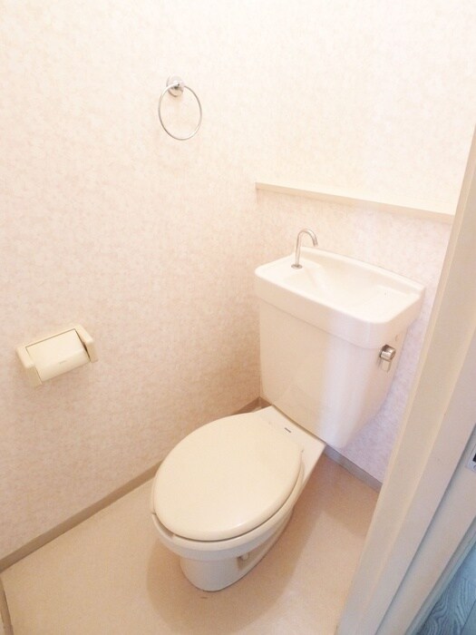 物件内観写真14　(トイレ)