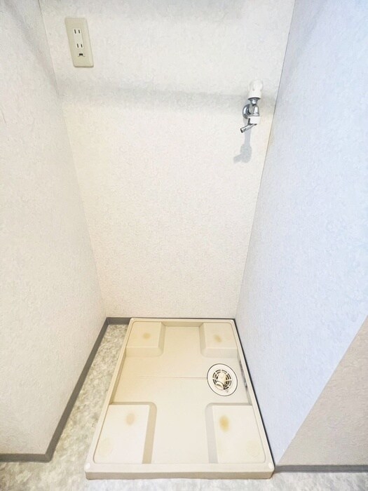 物件内観写真20　(洗濯機置場)