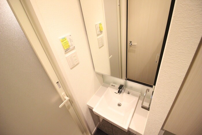 物件内観写真9　(洗面)