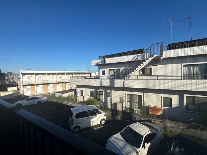 物件内観写真13　(室内からの展望)