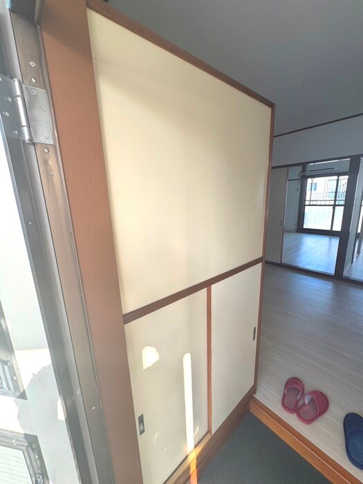 物件内観写真14　(靴箱)