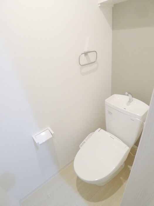 物件内観写真9　(トイレ)