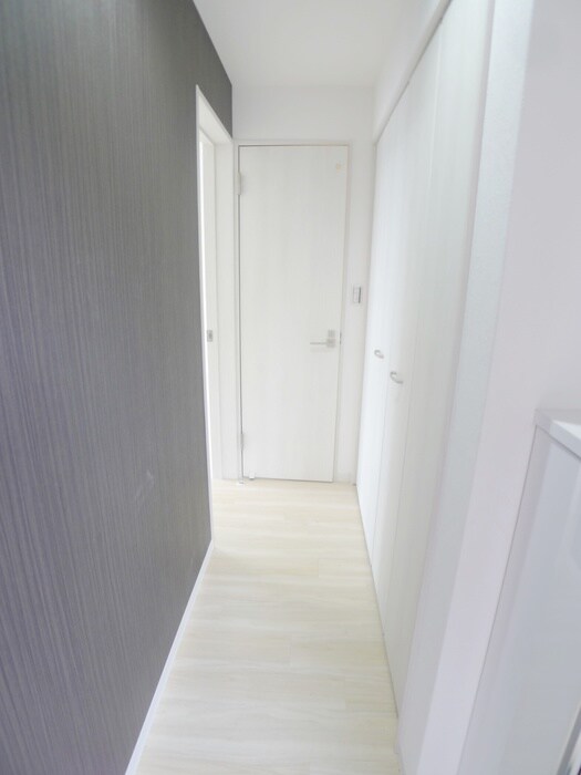 物件内観写真15　(玄関)