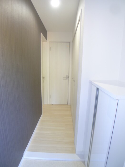 物件内観写真15　(玄関)