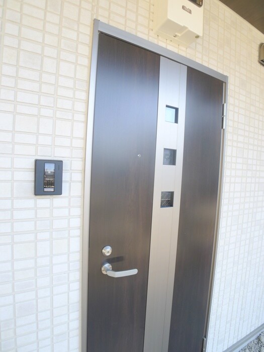 物件内観写真17　(玄関)