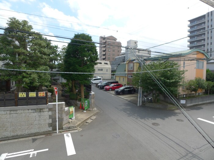 物件内観写真21　(室内からの展望)