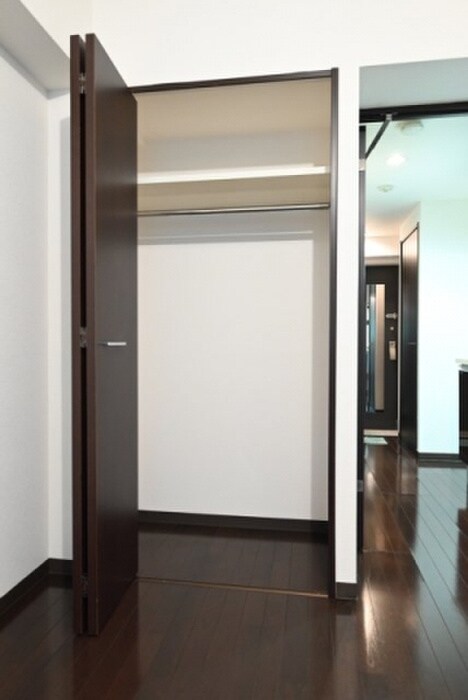 物件内観写真8　(収納)