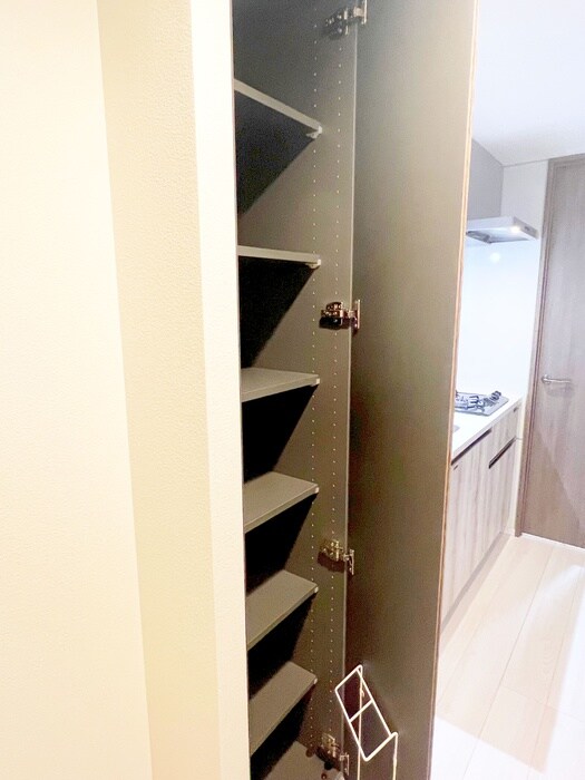 物件内観写真8　(靴箱)