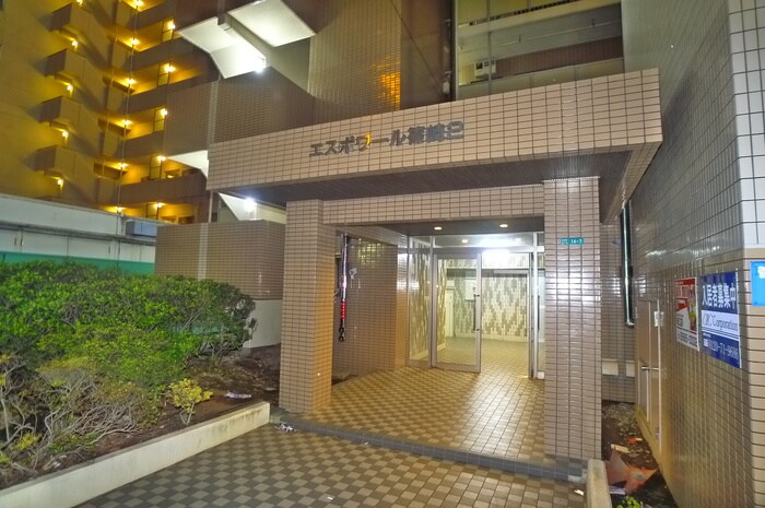 物件外観写真5　(エントランス部分)