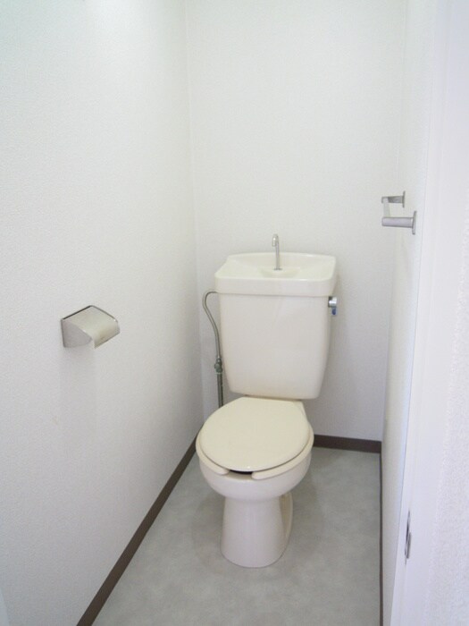 物件内観写真12　(トイレ)