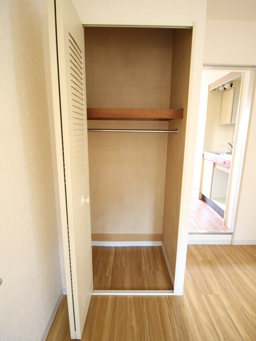 物件内観写真12　(収納)