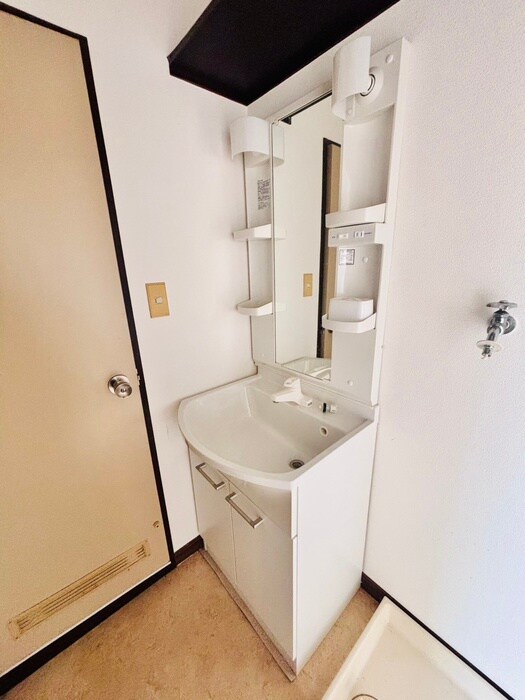 物件内観写真11　(洗面)