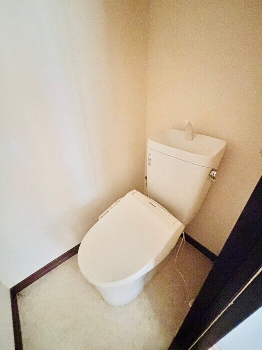 物件内観写真12　(トイレ)