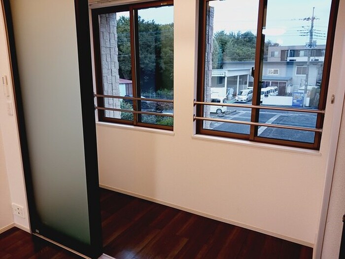 物件内観写真13　(室内からの展望)