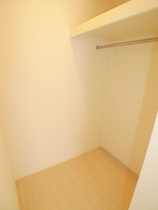 物件内観写真11　(収納)