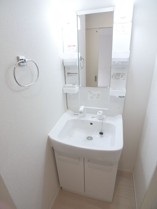 物件内観写真12　(洗面)