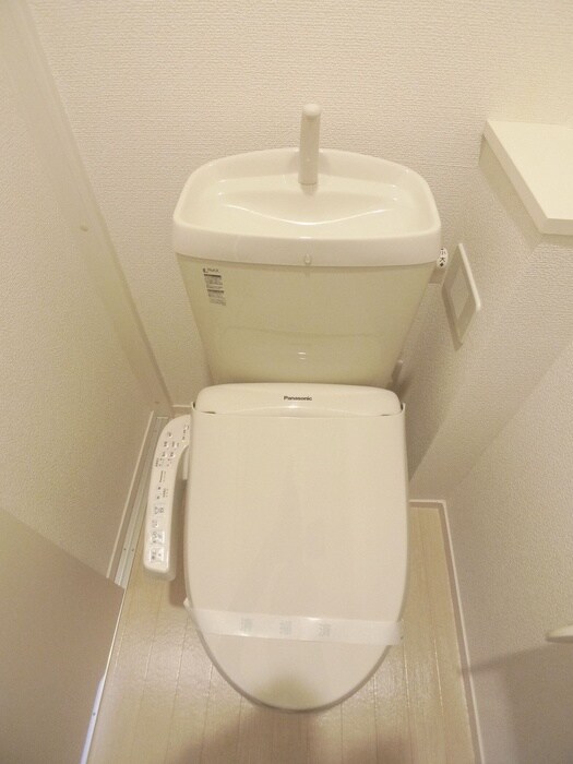 物件内観写真15　(トイレ)