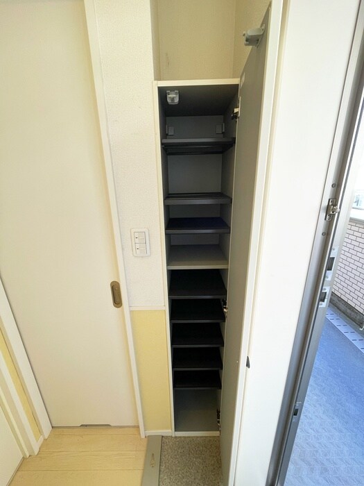 物件内観写真17　(靴箱)