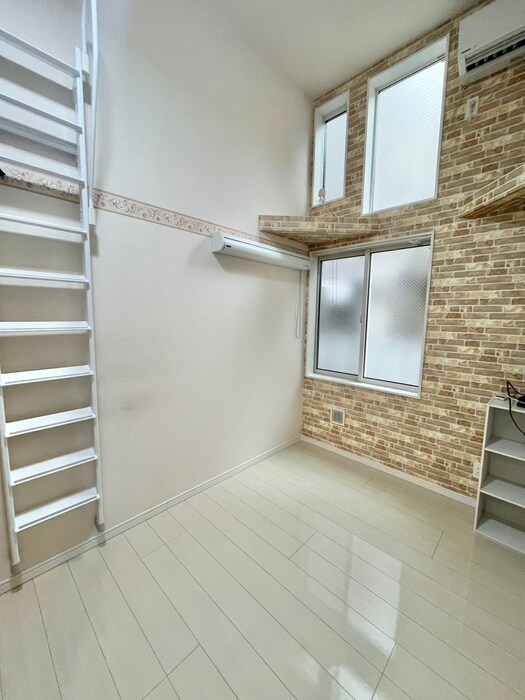 物件内観写真8　(居室)