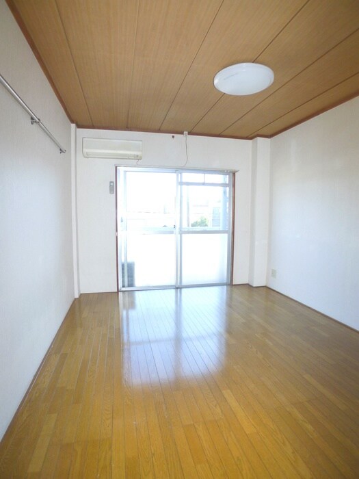 物件内観写真5　(居室)