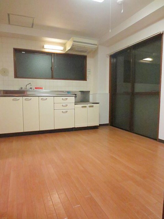 物件内観写真7　(廊下)