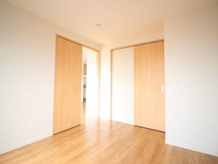 物件内観写真8　(居室)