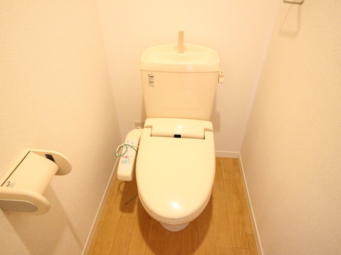 物件内観写真16　(トイレ)