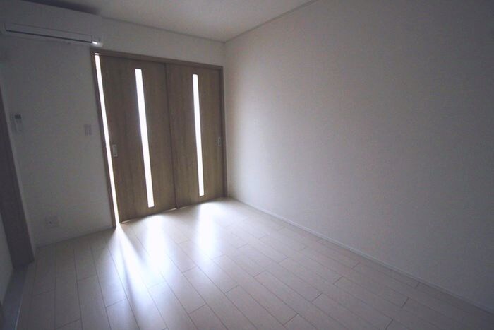 物件内観写真10　(居室)