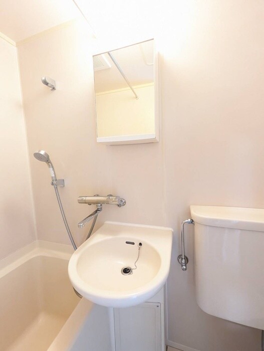 物件内観写真11　(洗面)