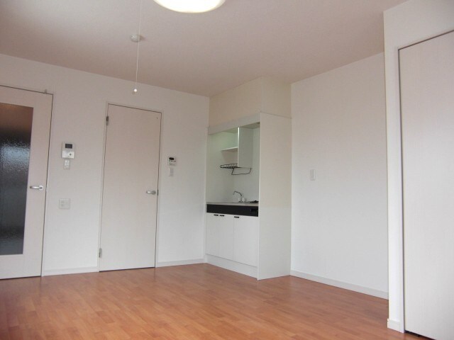 物件内観写真11　(玄関)