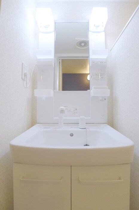 物件内観写真12　(洗面)