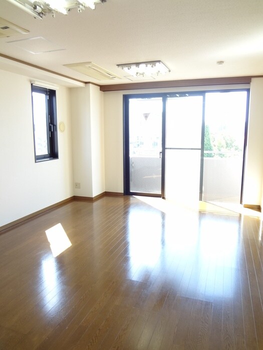 物件内観写真5　(居室)