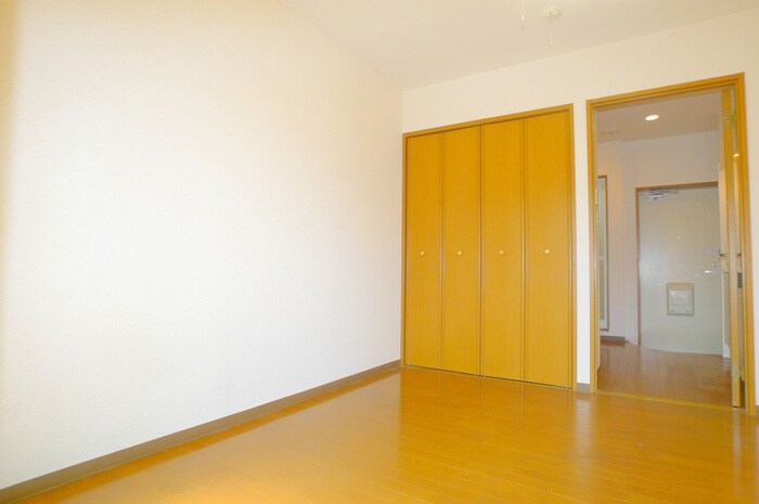 物件内観写真10　(居室)