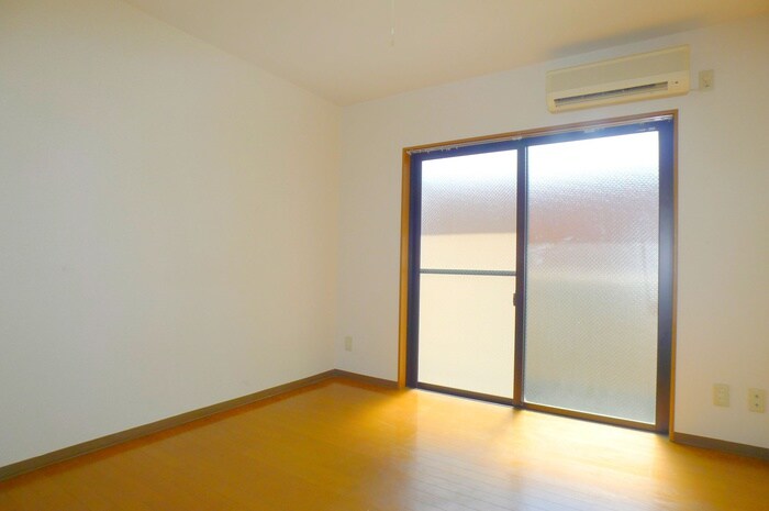 物件内観写真11　(居室)