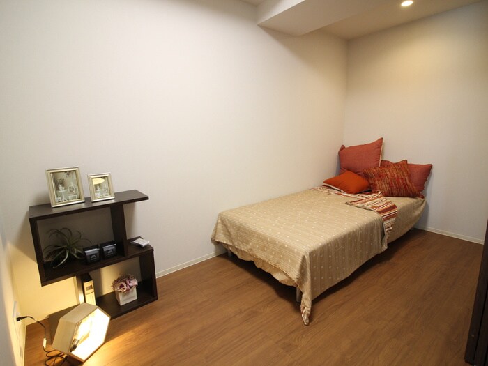 物件内観写真10　(居室)