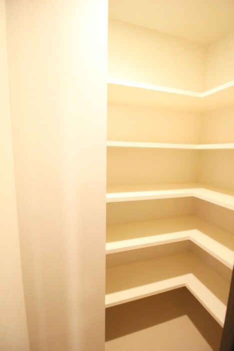 物件内観写真10　(靴箱)