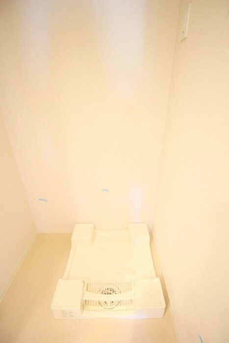 物件内観写真15　(洗濯機置場)