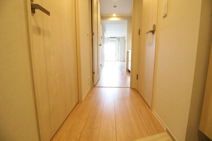 物件内観写真18　(廊下)
