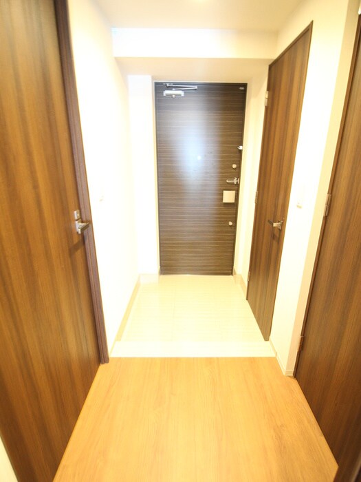 物件内観写真20　(廊下)