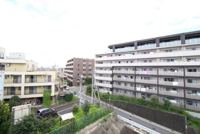 物件内観写真22　(室内からの展望)