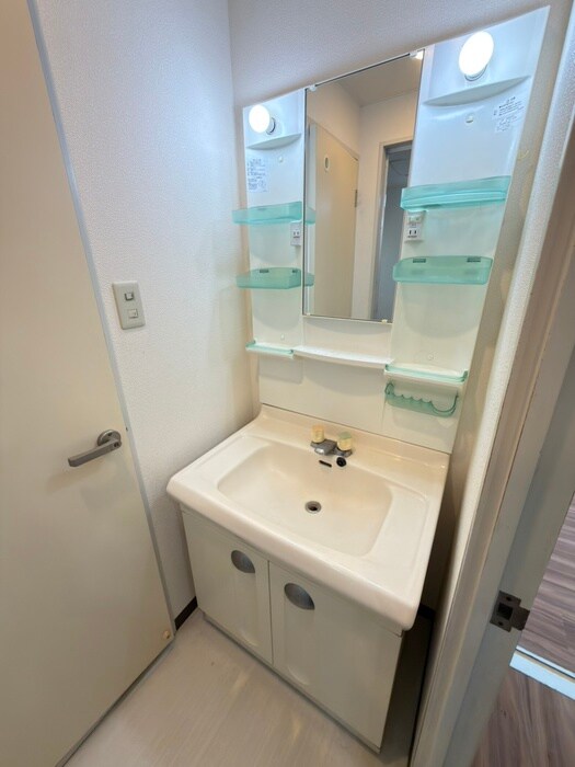 物件内観写真14　(洗面)