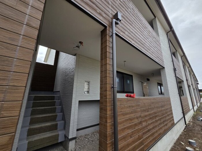 物件内観写真16　(玄関)