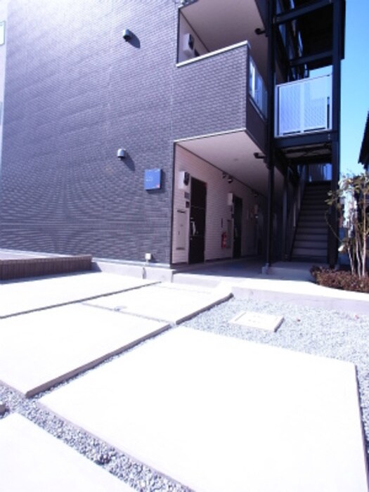 物件外観写真6　(駐輪場)