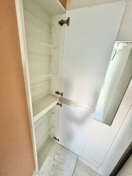 物件内観写真16　(靴箱)
